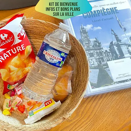 Le Corneille - Ideal Pros & Couples - Coeur Historique - Chateau 5min - Gare 10min - Au Calme - Fibre *